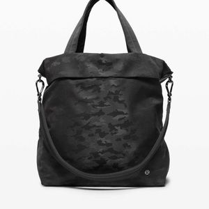 Lululemon bag